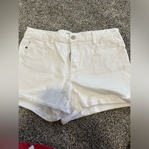 Judy white Jean shorts size large